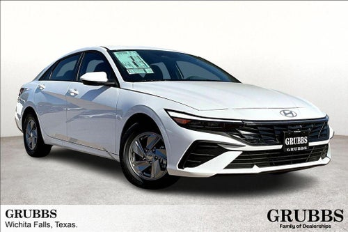 2025 Hyundai Elantra SE