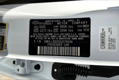 2025 Hyundai Elantra SE