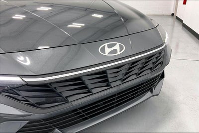 2026 Hyundai Elantra SE