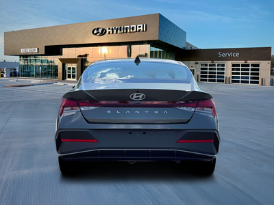 2026 Hyundai Elantra SE