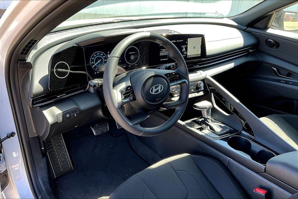2025 Hyundai Elantra Hybrid SEL Sport