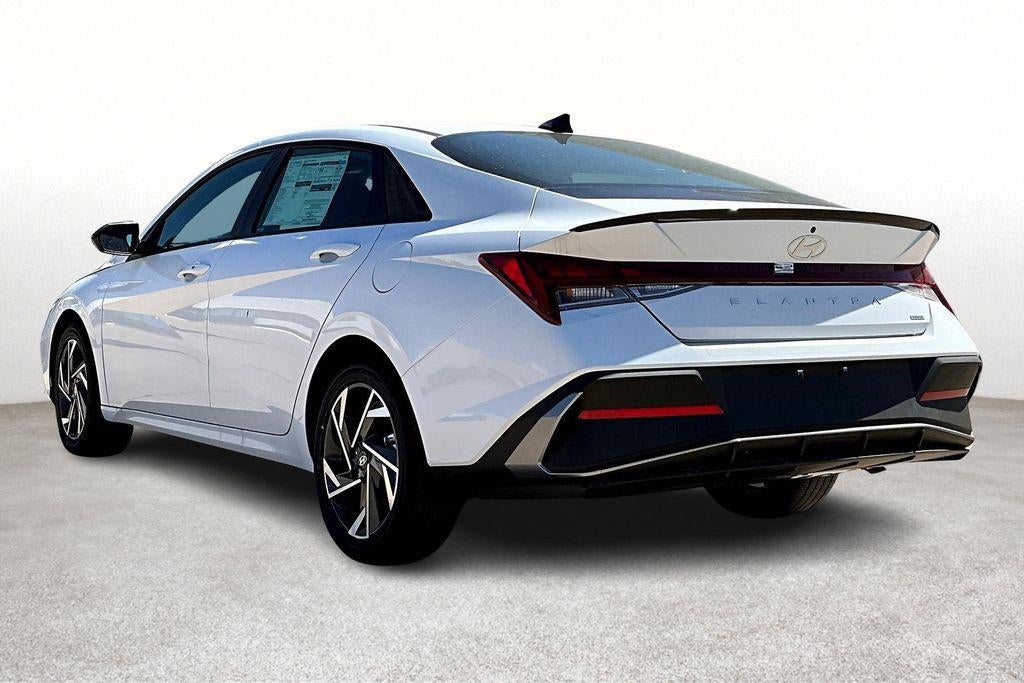 2025 Hyundai Elantra Hybrid SEL Sport