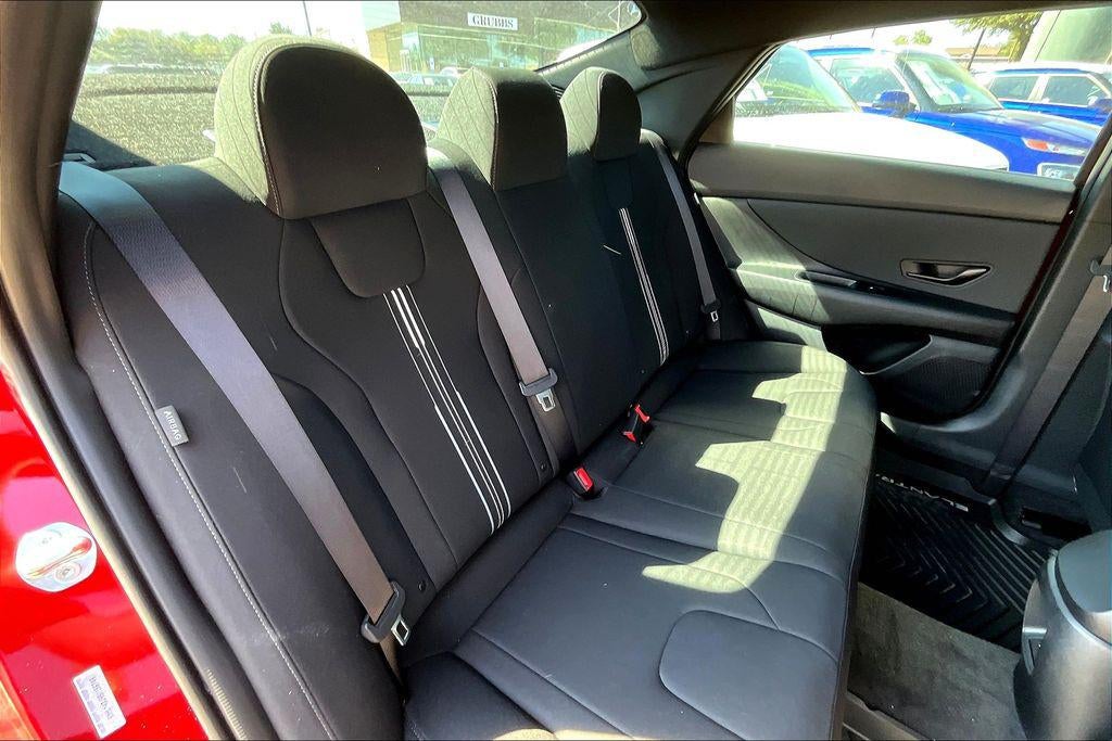 2025 Hyundai Elantra Hybrid SEL Sport