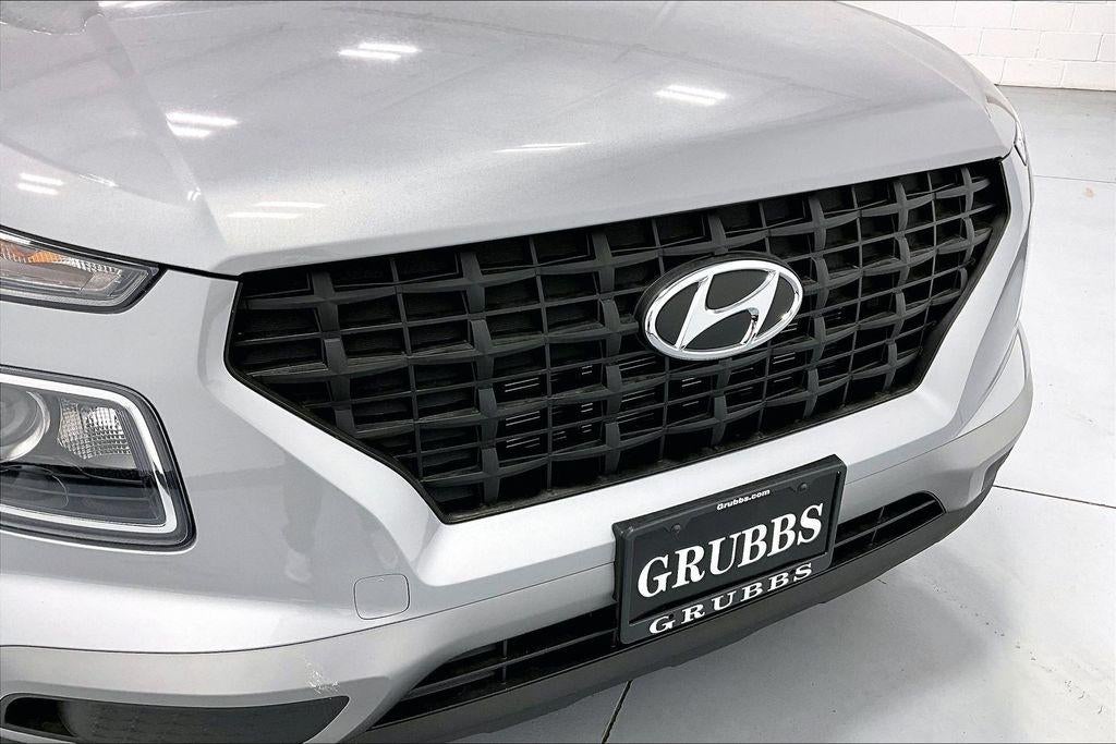 2026 Hyundai Venue SE