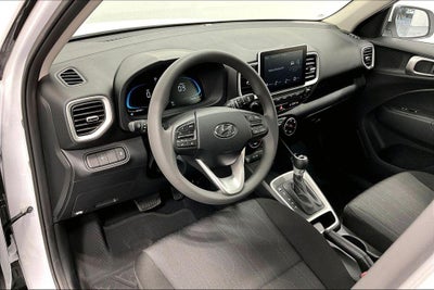 2026 Hyundai Venue SE