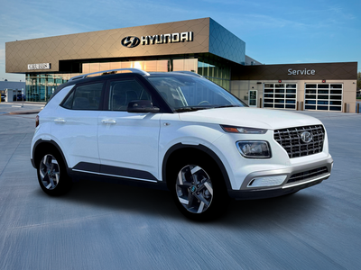 2026 Hyundai Venue SEL w/Two-Tone Roof