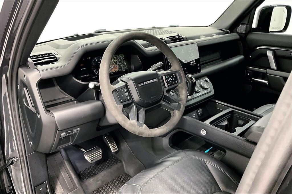 2024 Land Rover Defender 110 Carpathian Edition