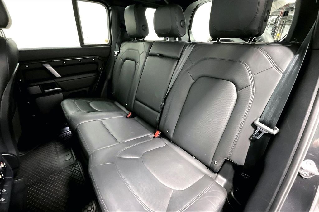 2024 Land Rover Defender 110 Carpathian Edition