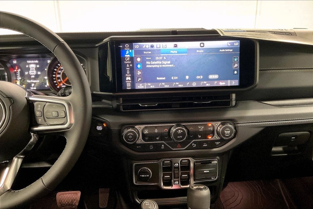 2027 Jeep Wrangler WRANGLER 4-DOOR SAHARA