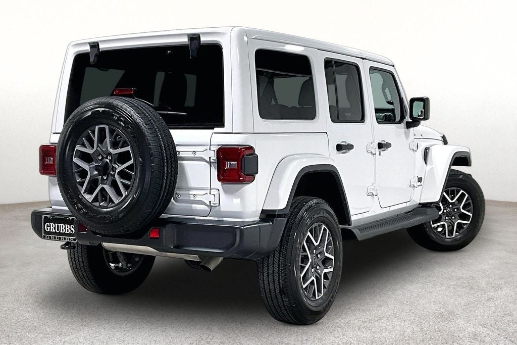 2025 Jeep Wrangler 4-Door Sahara 4x4