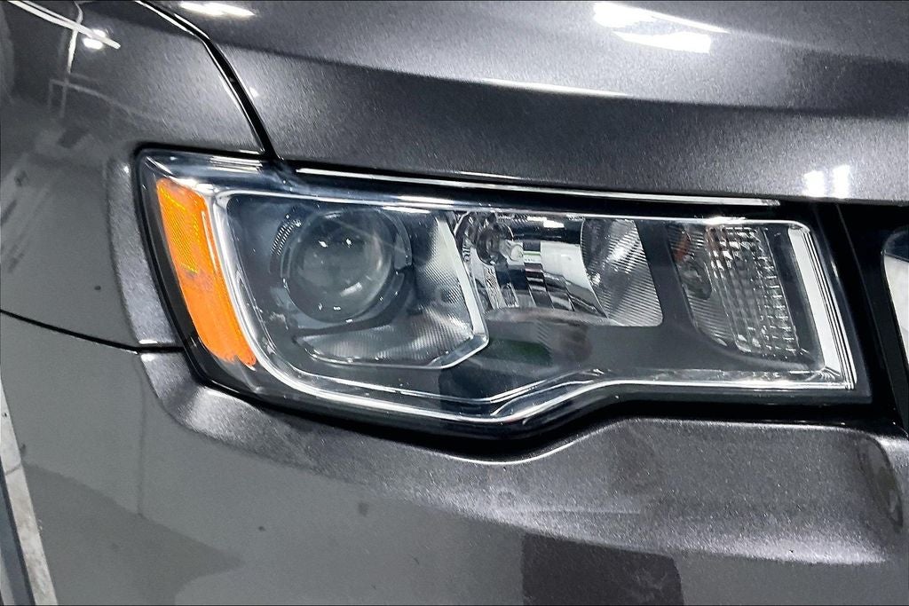 2019 Jeep Grand Cherokee Laredo E 4x4