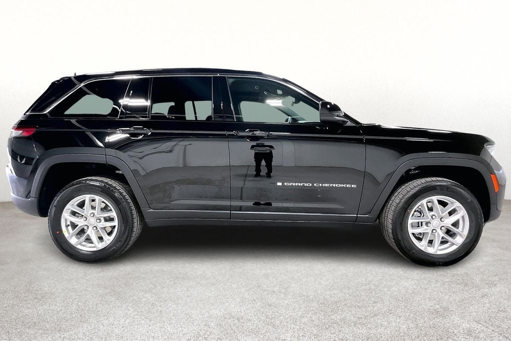 2026 Jeep Grand Cherokee GRAND CHEROKEE LAREDO X 4X2