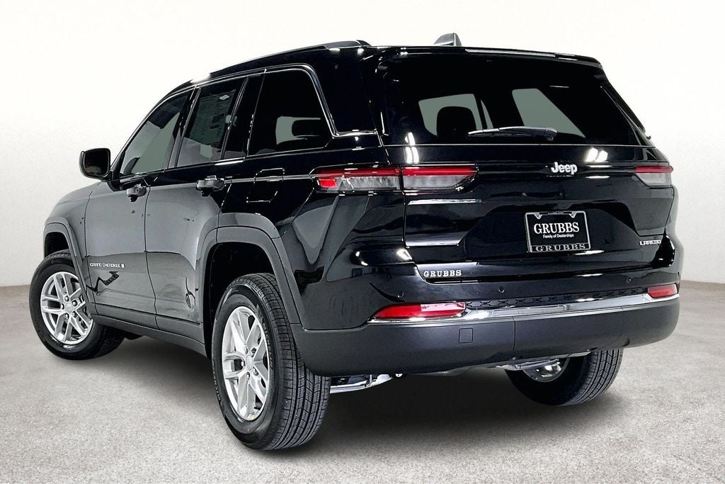2026 Jeep Grand Cherokee GRAND CHEROKEE LAREDO X 4X2