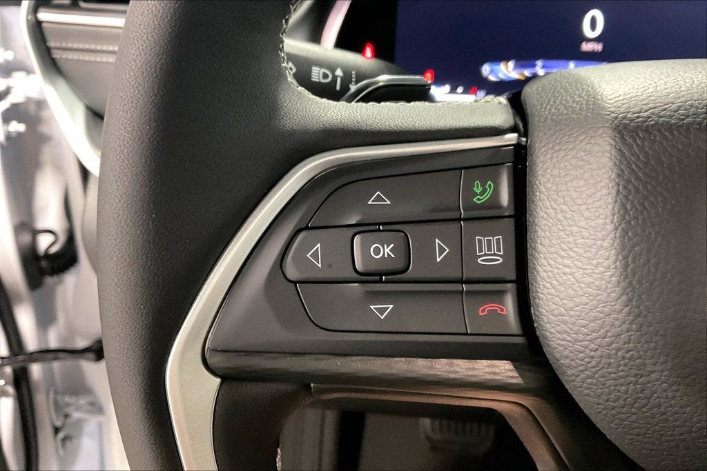 2027 Jeep Grand Cherokee GRAND CHEROKEE LAREDO X 4X2