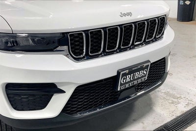 2027 Jeep Grand Cherokee GRAND CHEROKEE LAREDO X 4X2
