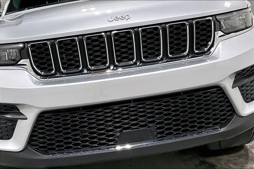 2026 Jeep Grand Cherokee GRAND CHEROKEE LAREDO X 4X2