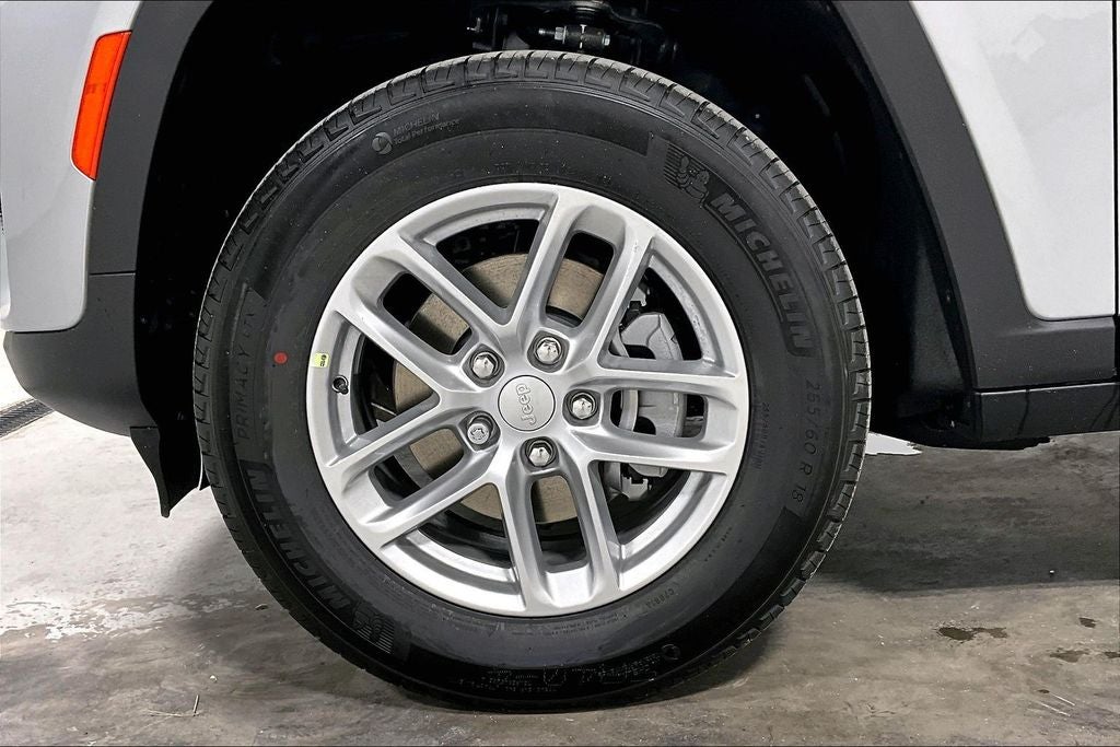 2026 Jeep Grand Cherokee GRAND CHEROKEE LAREDO X 4X2