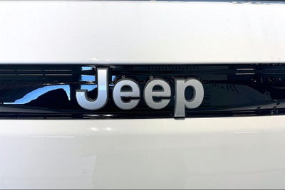 2025 Jeep Grand Cherokee GRAND CHEROKEE LAREDO X 4X2
