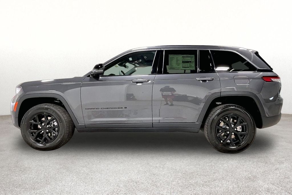 2026 Jeep Grand Cherokee GRAND CHEROKEE LAREDO ALTITUDE 4X2