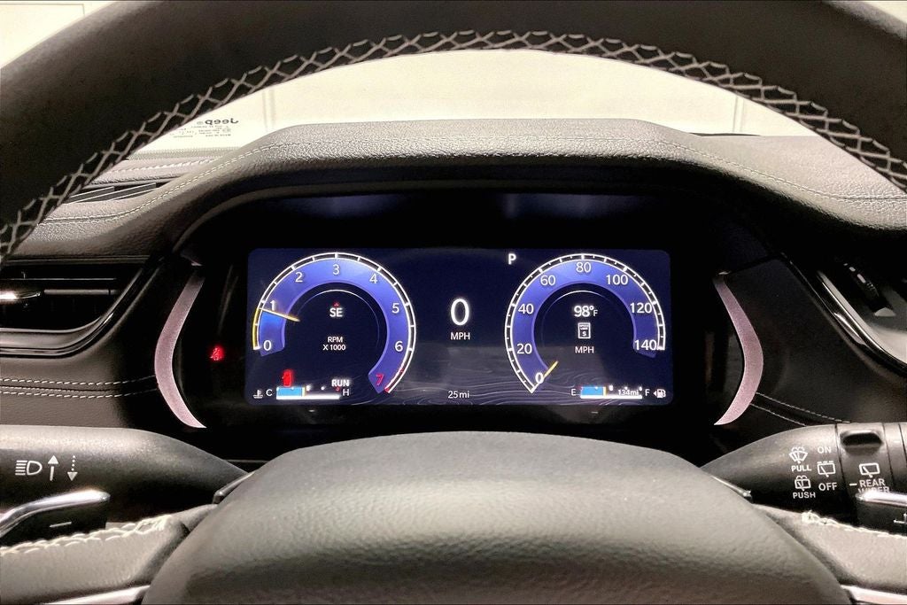 2026 Jeep Grand Cherokee GRAND CHEROKEE LAREDO ALTITUDE 4X2