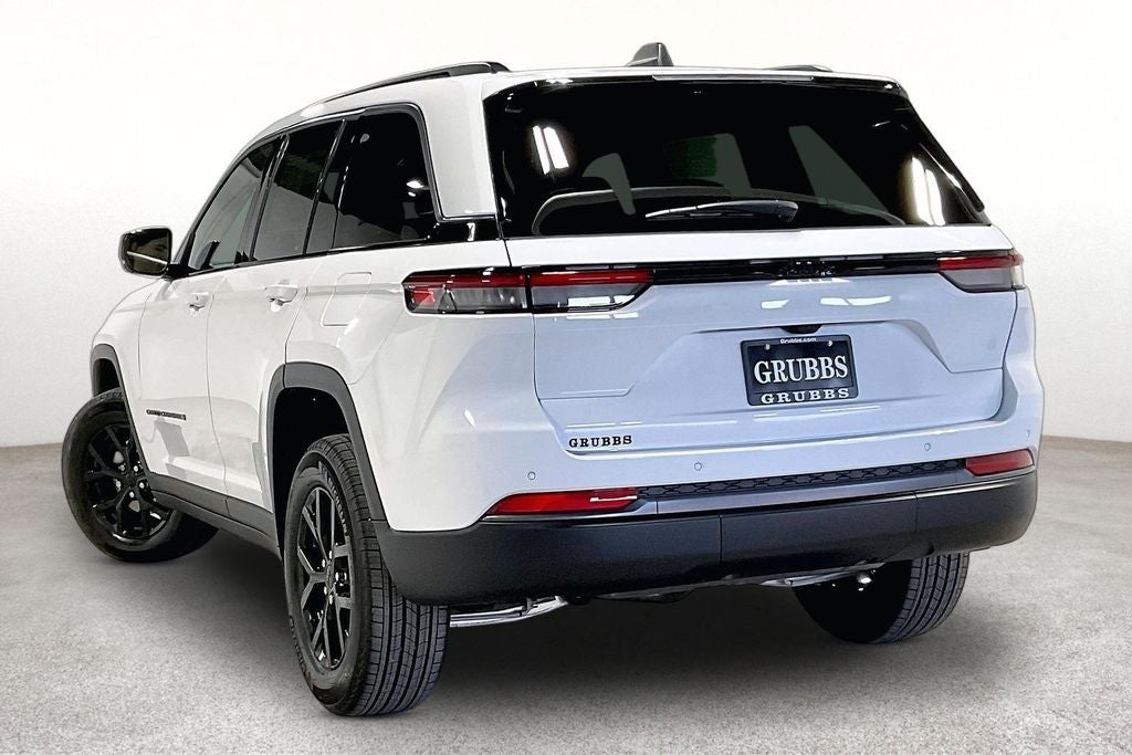 2026 Jeep Grand Cherokee GRAND CHEROKEE LAREDO ALTITUDE 4X2