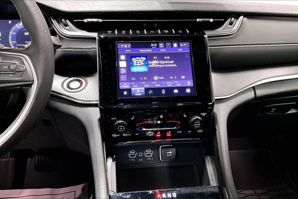 2025 Jeep Grand Cherokee GRAND CHEROKEE LAREDO X 4X4