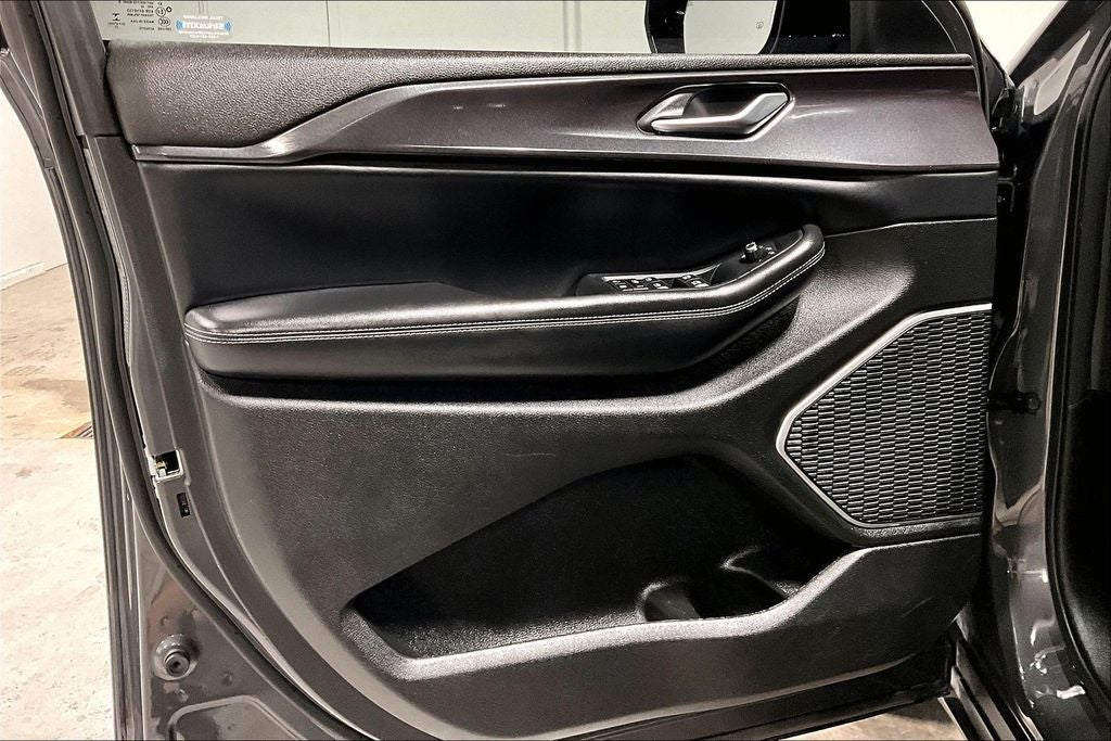 2022 Jeep Grand Cherokee Altitude 4x4