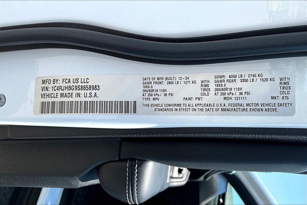 2025 Jeep Grand Cherokee GRAND CHEROKEE LIMITED 4X4