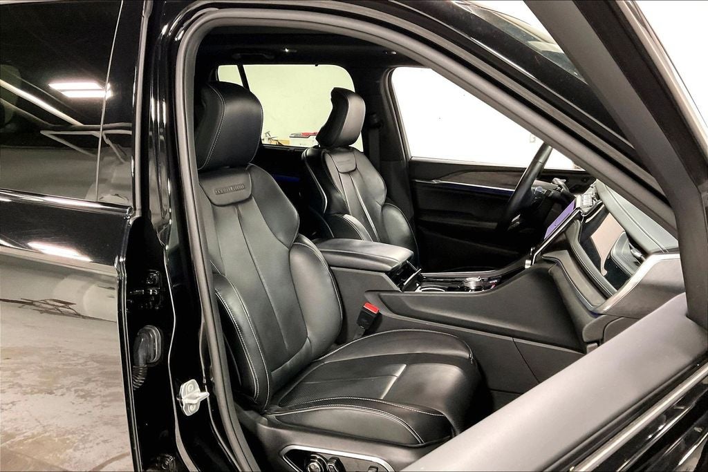2022 Jeep Grand Cherokee Overland 4x4