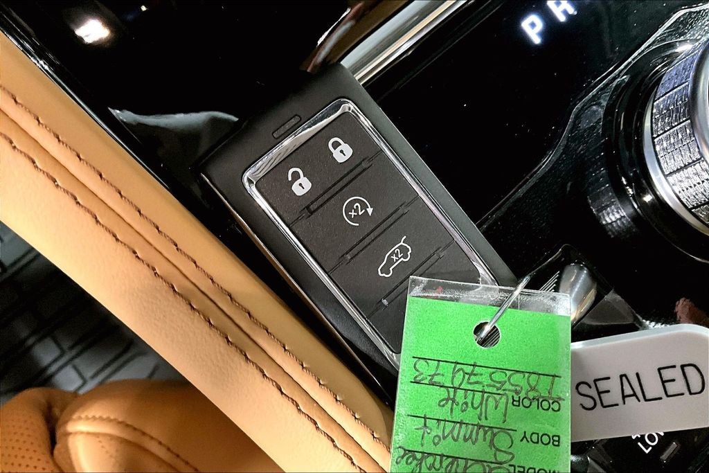2026 Jeep Grand Cherokee GRAND CHEROKEE SUMMIT 4X4