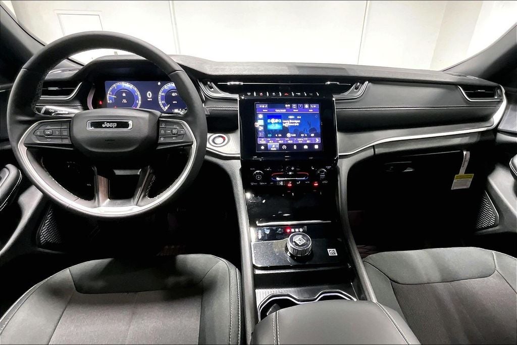 2026 Jeep Grand Cherokee GRAND CHEROKEE L LAREDO X 4X2