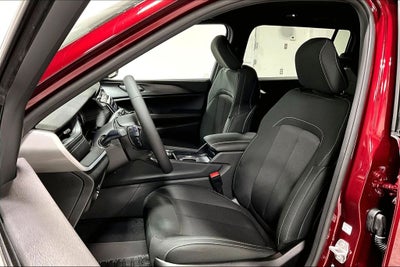 2026 Jeep Grand Cherokee GRAND CHEROKEE L LAREDO 4X2