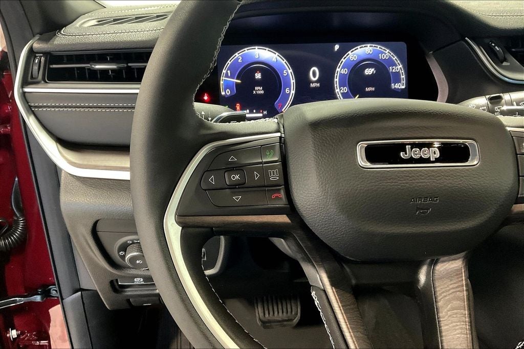 2025 Jeep Grand Cherokee GRAND CHEROKEE L LIMITED 4X2