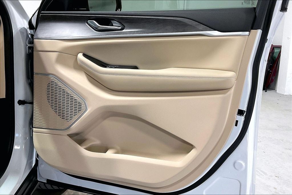 2026 Jeep Grand Cherokee GRAND CHEROKEE L LIMITED 4X2