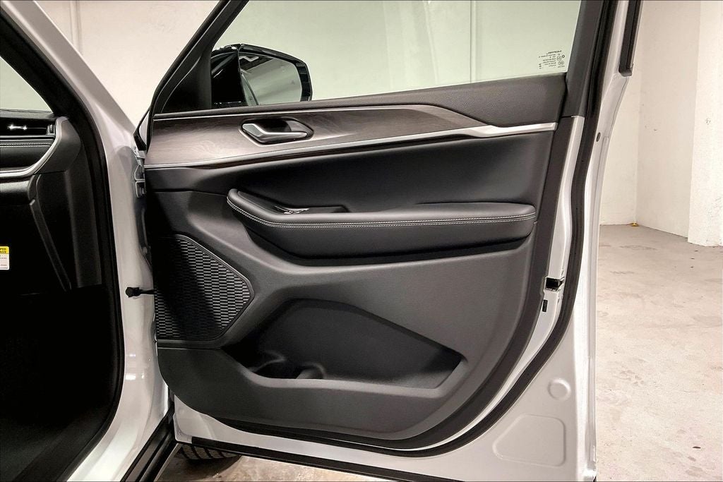 2026 Jeep Grand Cherokee GRAND CHEROKEE L LIMITED 4X2