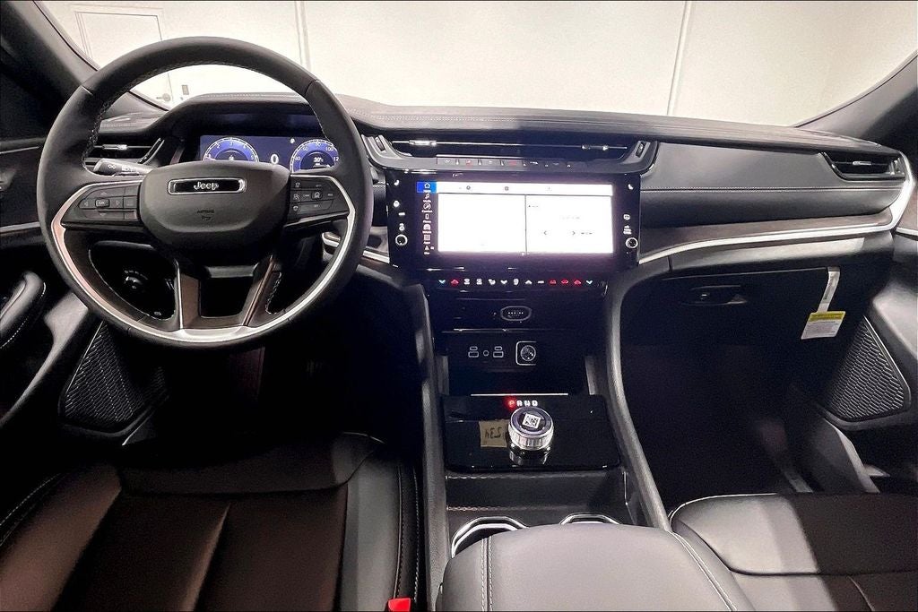 2026 Jeep Grand Cherokee GRAND CHEROKEE L LIMITED 4X2