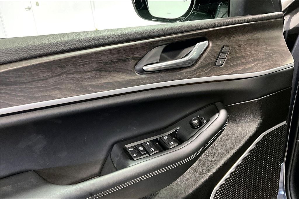 2026 Jeep Grand Cherokee GRAND CHEROKEE L LIMITED 4X2