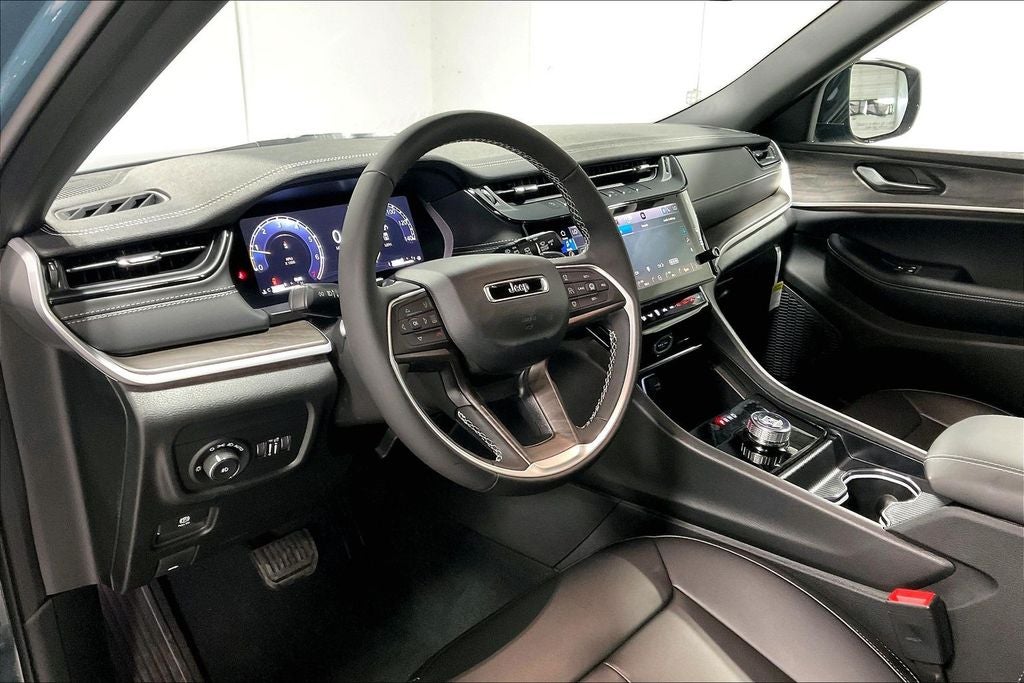 2026 Jeep Grand Cherokee GRAND CHEROKEE L LIMITED 4X2