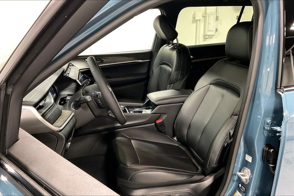 2026 Jeep Grand Cherokee GRAND CHEROKEE L LIMITED 4X2