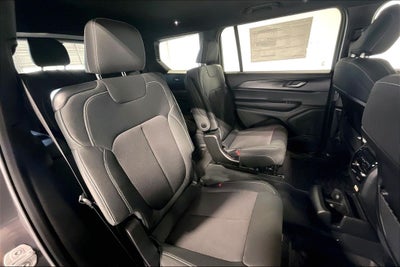 2025 Jeep Grand Cherokee GRAND CHEROKEE L LAREDO X 4X4