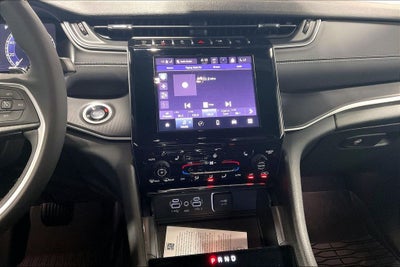 2025 Jeep Grand Cherokee GRAND CHEROKEE L LAREDO X 4X4