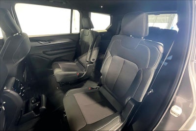 2025 Jeep Grand Cherokee GRAND CHEROKEE L LAREDO X 4X4