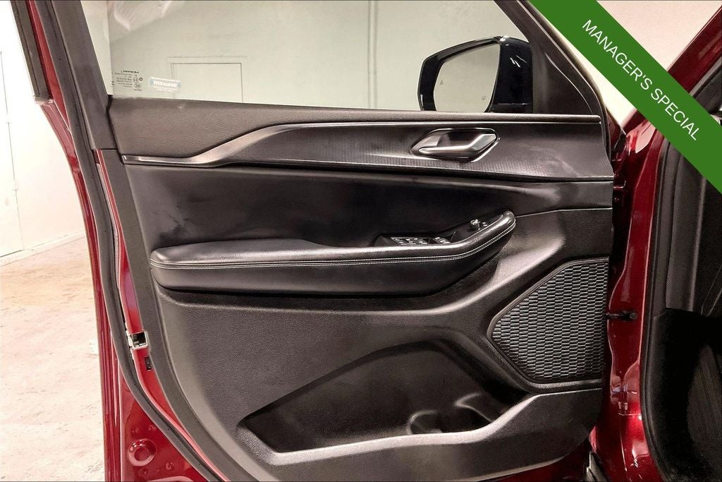 2024 Jeep Grand Cherokee L Altitude 4x4