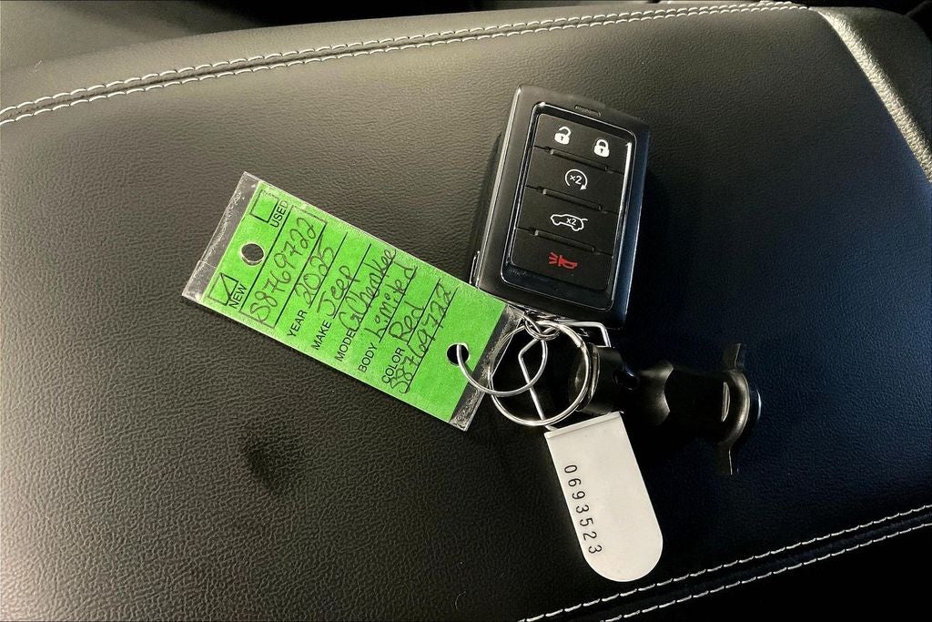 2025 Jeep Grand Cherokee GRAND CHEROKEE L LIMITED 4X4