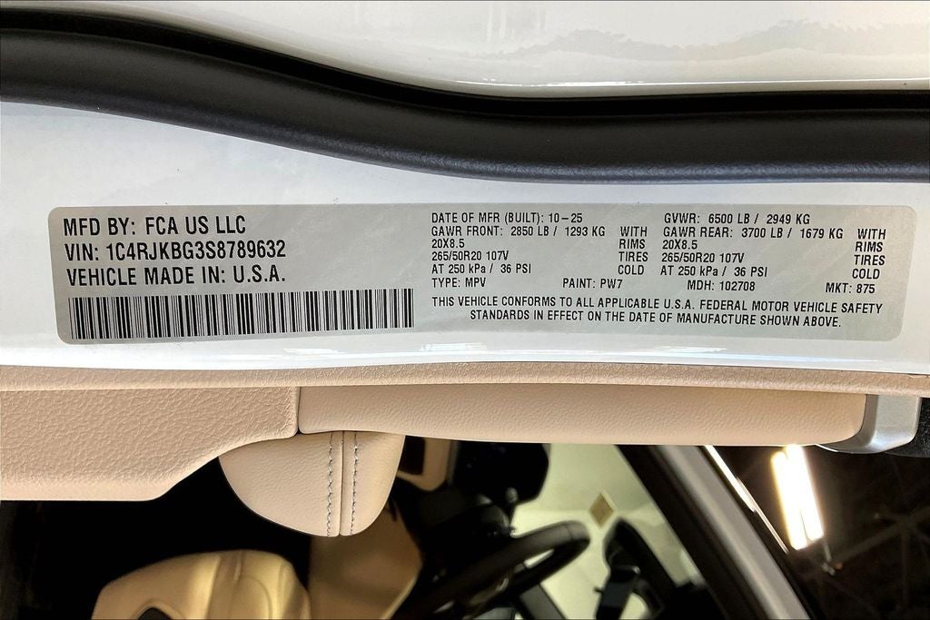 2025 Jeep Grand Cherokee GRAND CHEROKEE L LIMITED 4X4