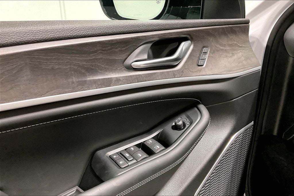 2026 Jeep Grand Cherokee GRAND CHEROKEE L LIMITED RESERVE 4X4