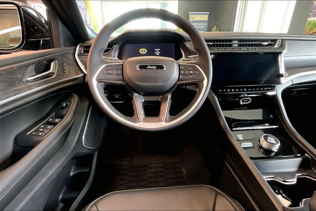 2026 Jeep Grand Cherokee GRAND CHEROKEE L LIMITED RESERVE 4X4