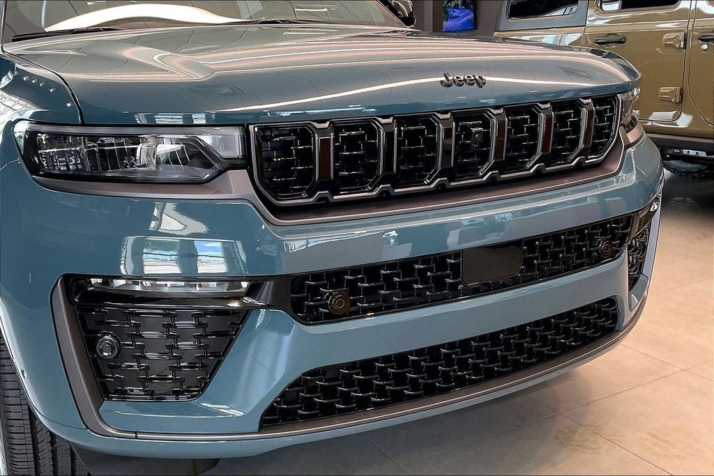 2026 Jeep Grand Cherokee GRAND CHEROKEE L LIMITED RESERVE 4X4