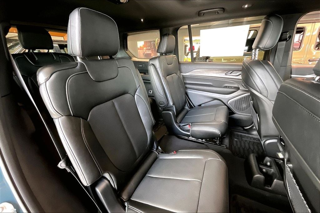 2026 Jeep Grand Cherokee GRAND CHEROKEE L LIMITED RESERVE 4X4