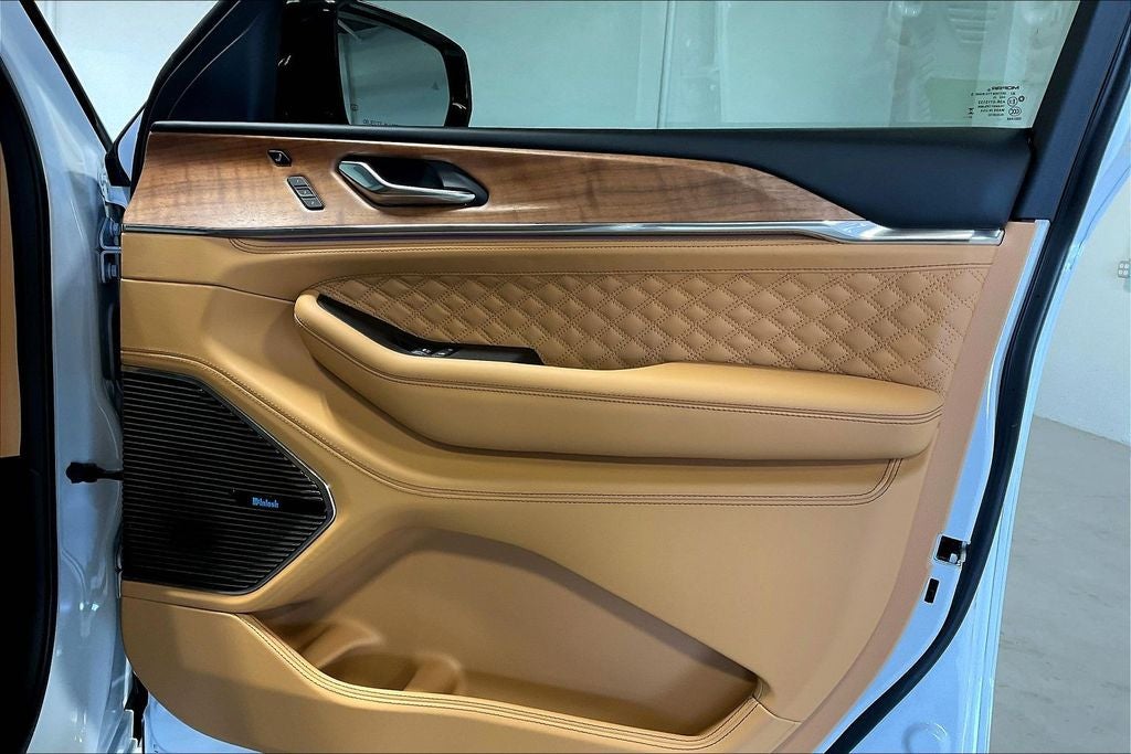 2025 Jeep Grand Cherokee GRAND CHEROKEE L SUMMIT RESERVE 4X4